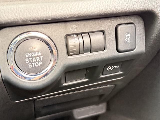 0902396A30261028W00309.jpg
