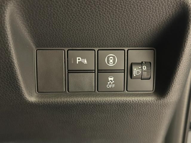 0509824A30261023W03312.jpg