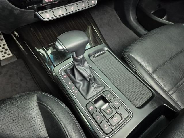 6041000247R8.jpg