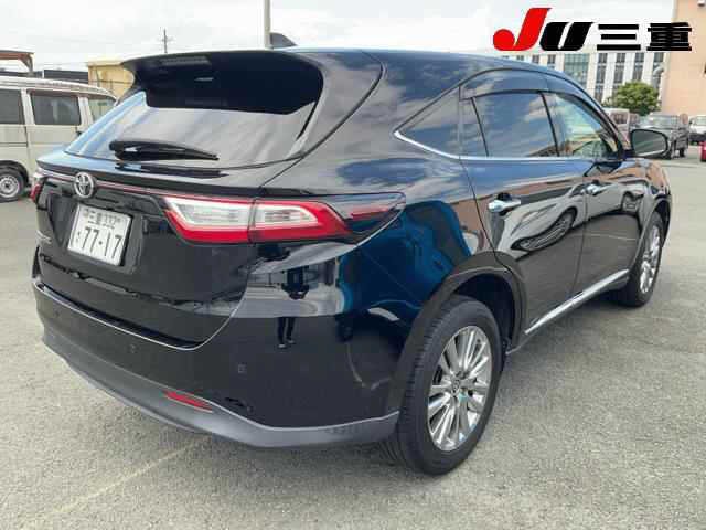 cdd83e4713d4b0d387eb0a836f1990e8.jpg