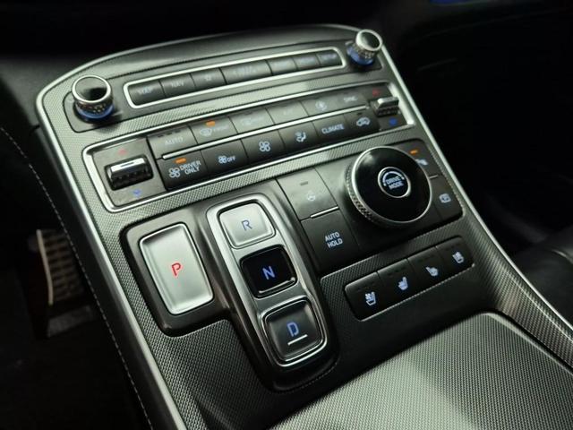 6041000952R8.jpg
