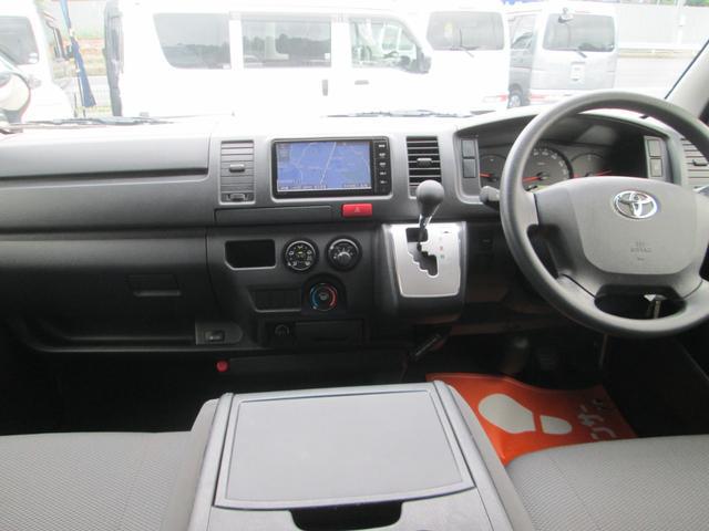 0550673A30260621W00516.jpg