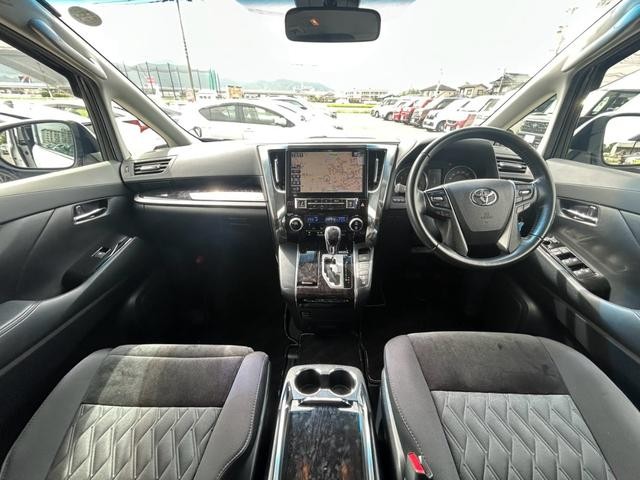 0804956A30260906W00101.jpg