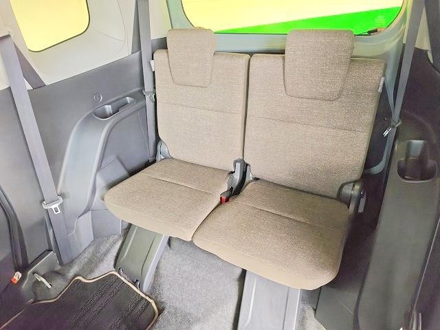 0508496A30261005W00215.jpg