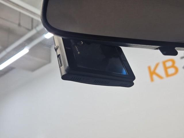 6041001918R16.jpg