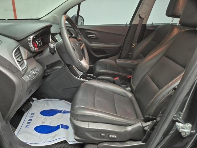 6041000132R11.jpg