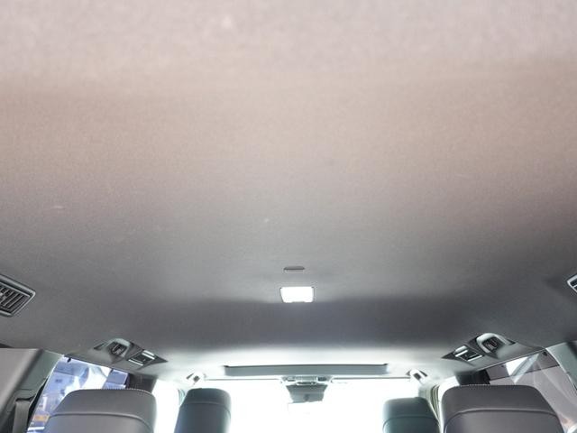 0561237A30261009W00312.jpg