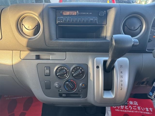 0900605A30261018W00413.jpg