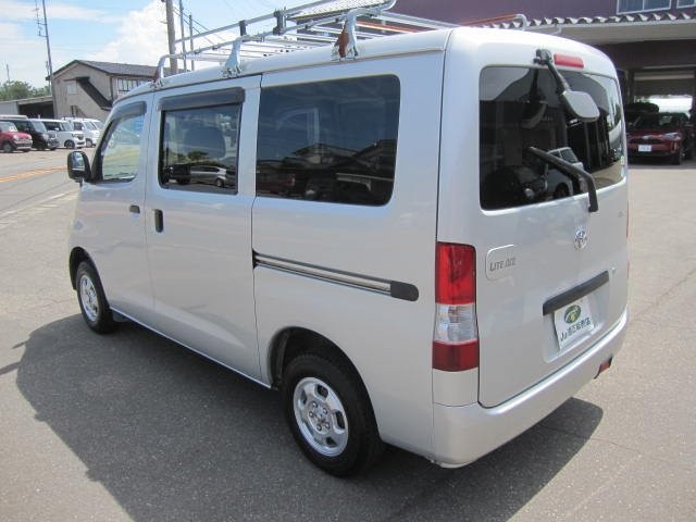 9ff55a3c3f75ee3cf0a685ab56f28c29.jpg