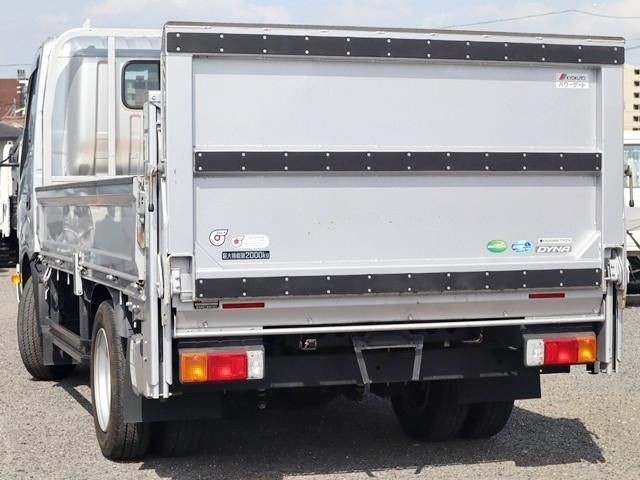 bc04daf2f8769a611b40090d4b6ec0c8.jpg
