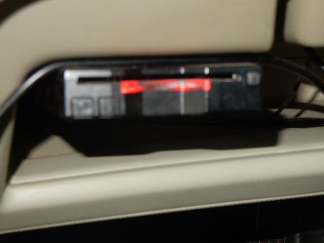 1040067A30260724W00118.jpg