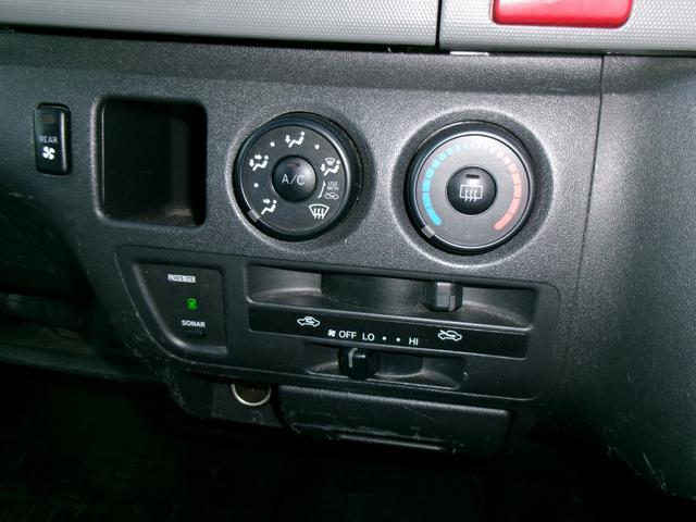 1201233A30260618W00211.jpg