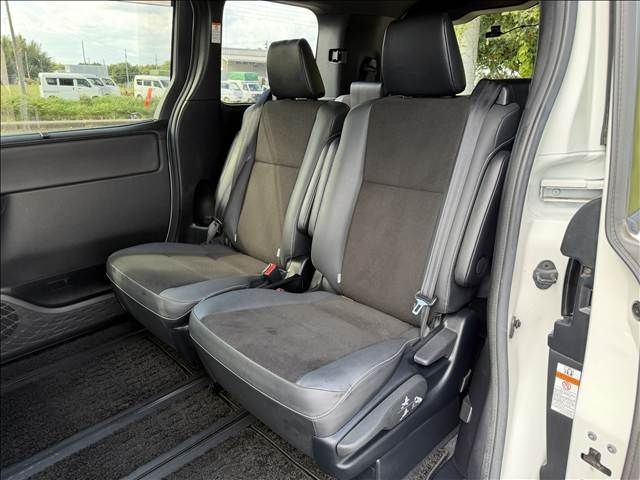 d537fccea4208fd71e29fca1dd1ea2e3.jpg