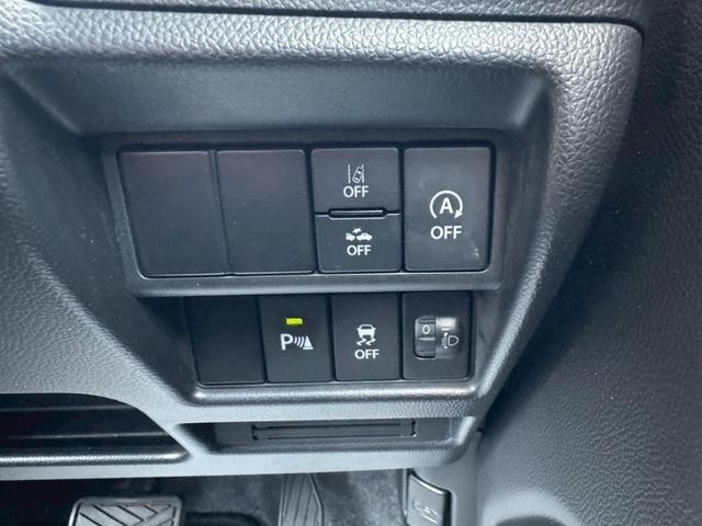 0740054A30260515W00110.jpg