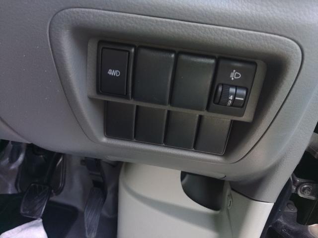 0900633A30260303W00103.jpg