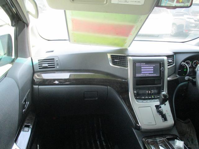 0902445A30260517W00202.jpg