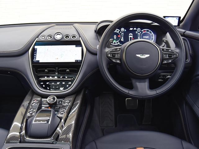 9200363A30261019W00112.jpg