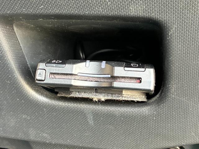 0701015A30260619W00116.jpg