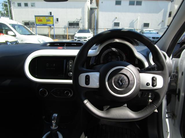 9570346A30260517W00209.jpg