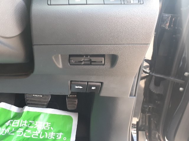 584649fc1f2aa22b310e06b0a3e1477a.jpg