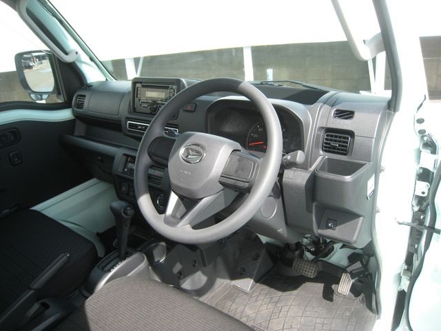 d1333f4ea3b0c9a0c6e71772460ccc78.jpg