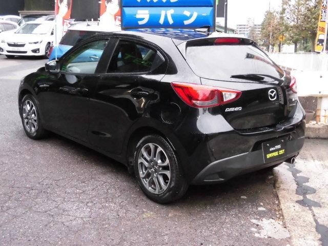 1000238A30260926W00102.jpg
