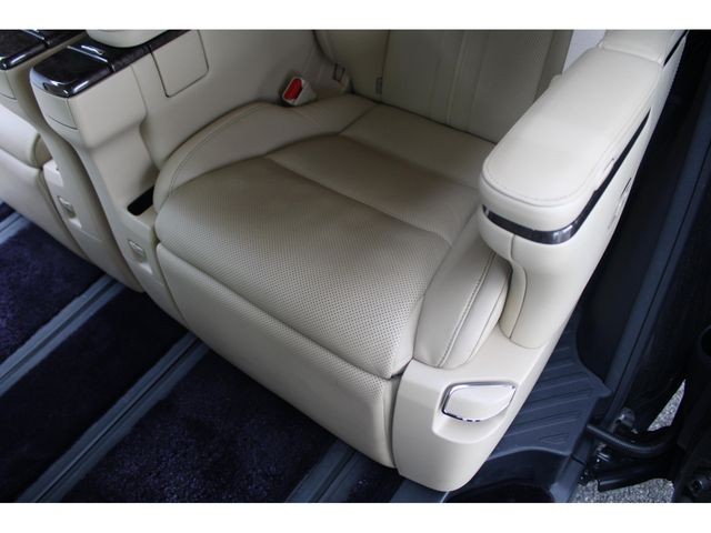 8aa8570ca861edae8d00e46d601b4af4.jpg
