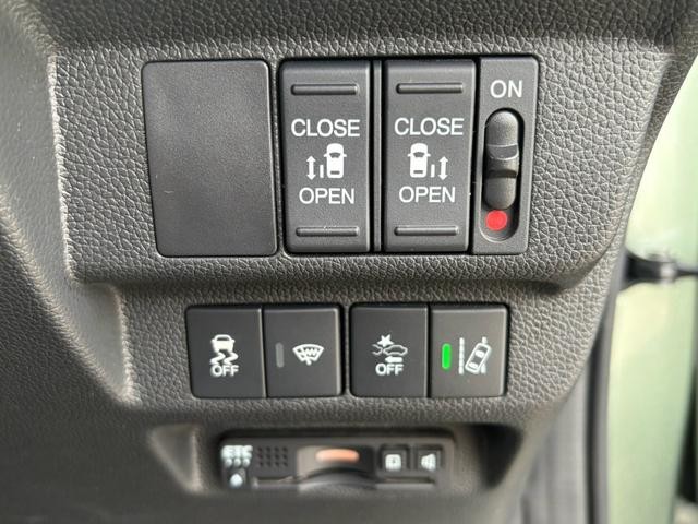 0500063A30261009W00507.jpg