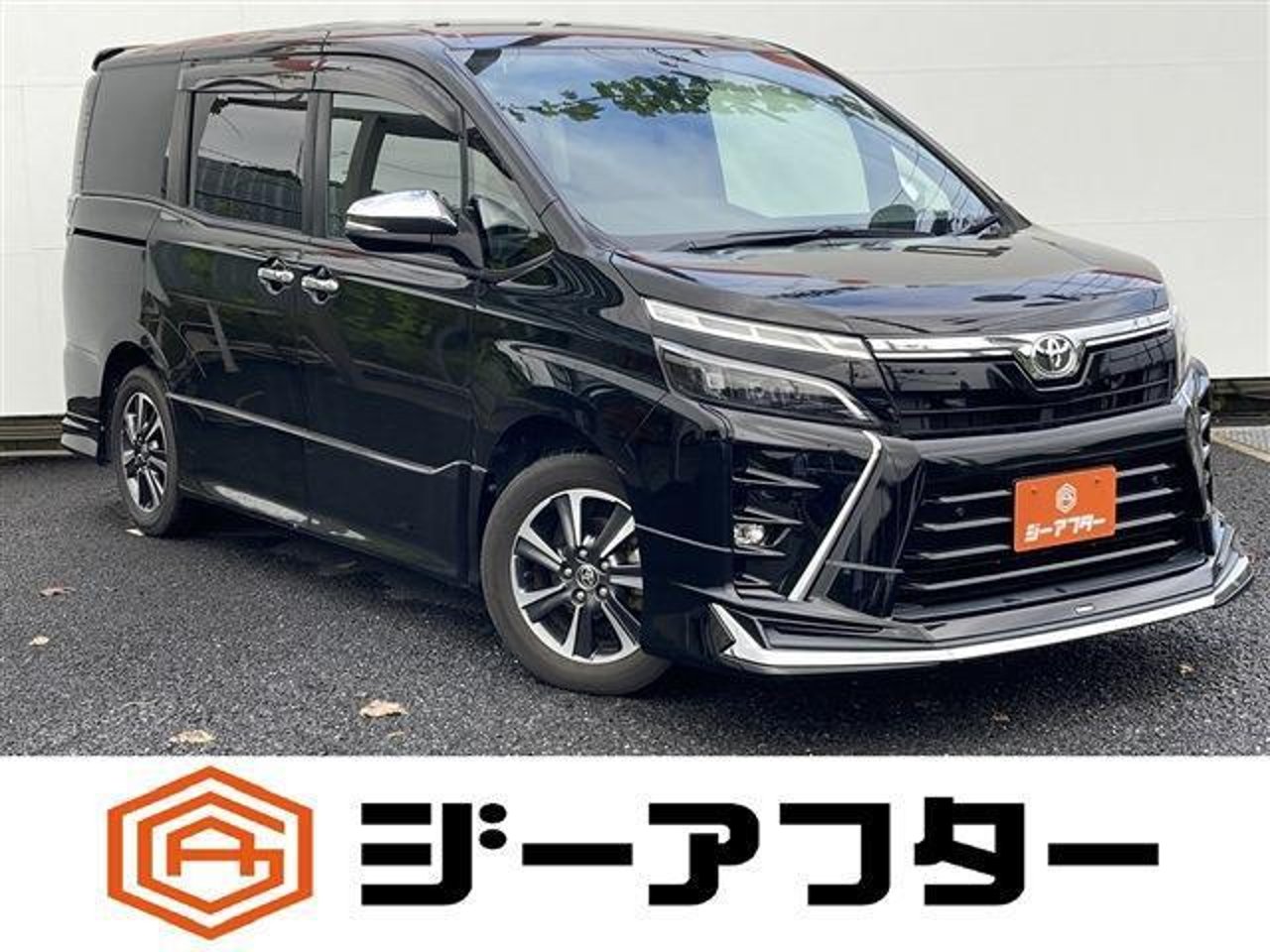 2021 Toyota Voxy, photo 1 of 1