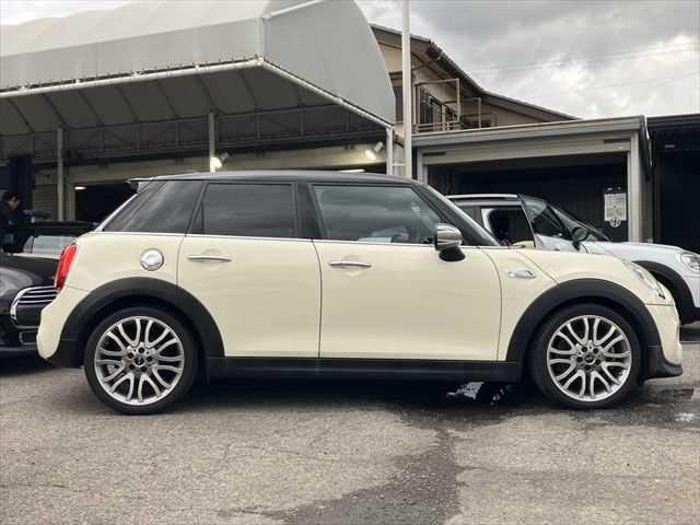 f5659fb8e2a43725a21c0bfa77b9e289.jpg
