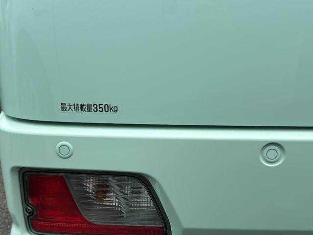 1300983A30260618W00112.jpg