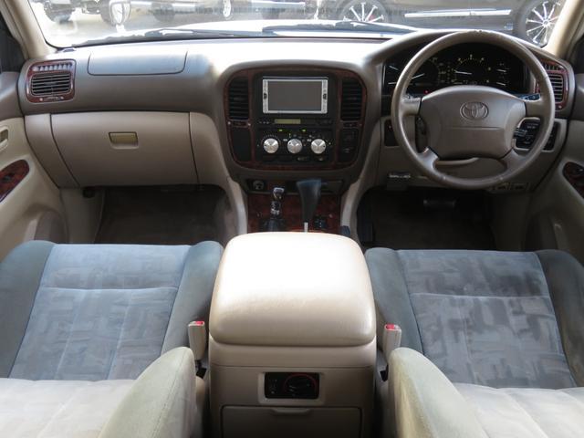 0804367A30260620W00107.jpg