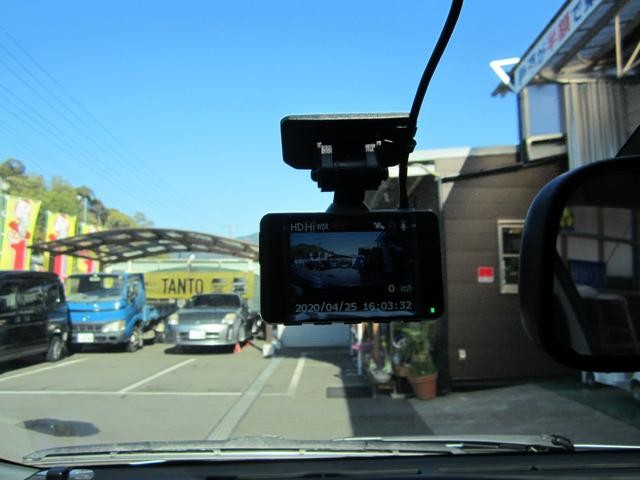 0707785A30200426W00107.jpg