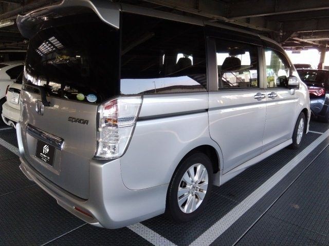 b2157fc4925ed5d6404ba5100d7a182f.jpg