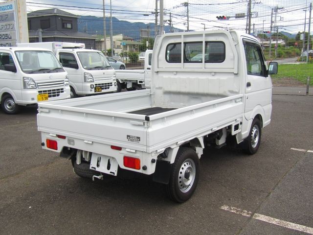 ce3838a45a06a9cd85491547dc421229.jpg