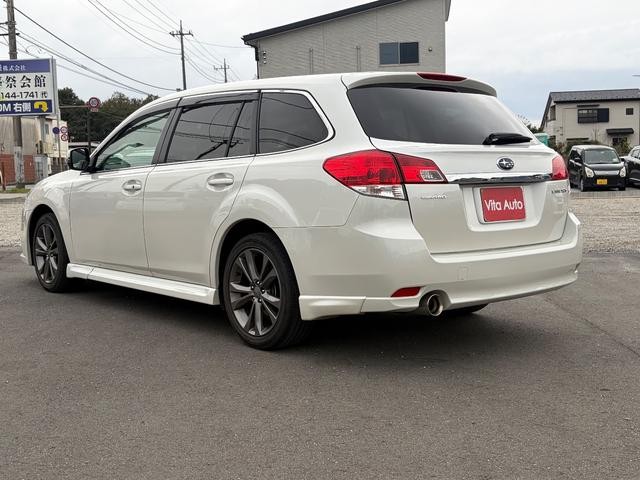 0704315A30261024W00108.jpg