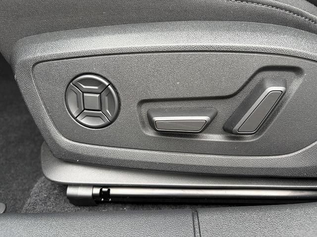 176e06d51a504772840b1584641fbe93.jpg