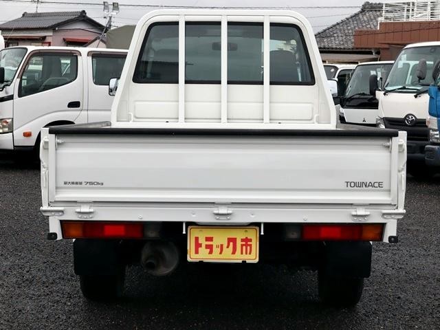 4da0e03a6cea73b46f296a66c77c46b6.jpg