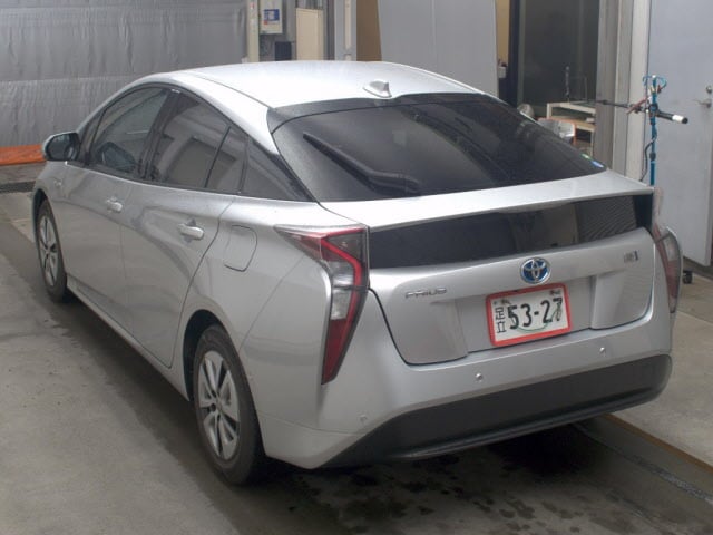 818ba79ca8d1ef625feb78bfc7996364.jpg