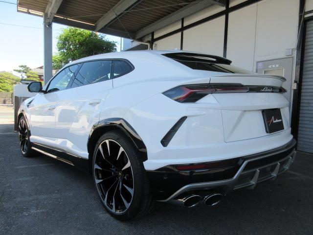 9000171A30260213W00105.jpg