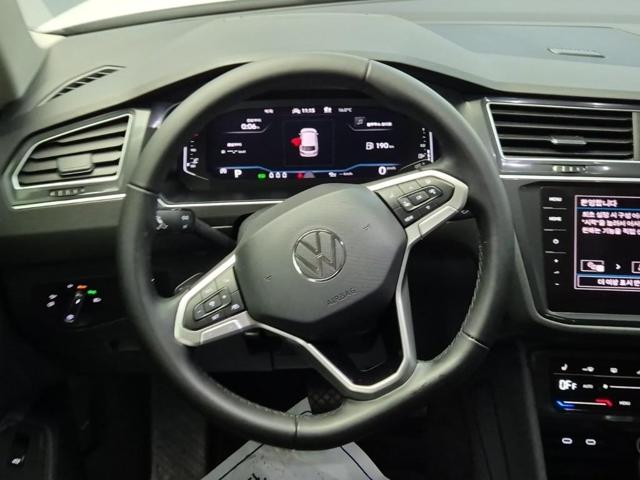 6051500475R9.jpg