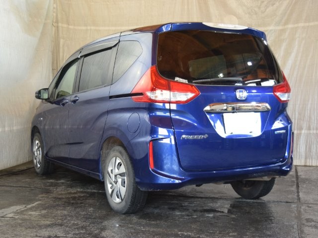 75b2735d98d4d205160cc86267da7165.jpg