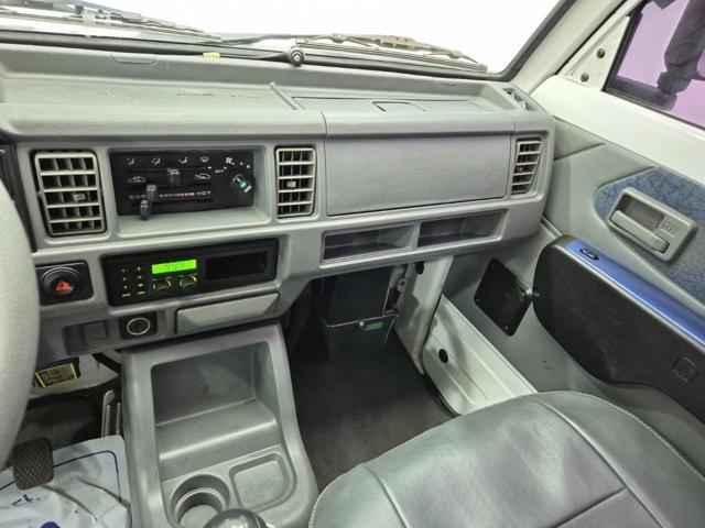 6051001488R9.jpg