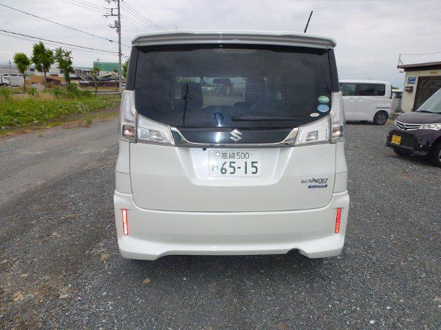 6592e201af6dd1ec0b8b69cbb51b741d.jpg