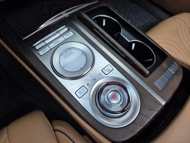 5111500583R8.jpg