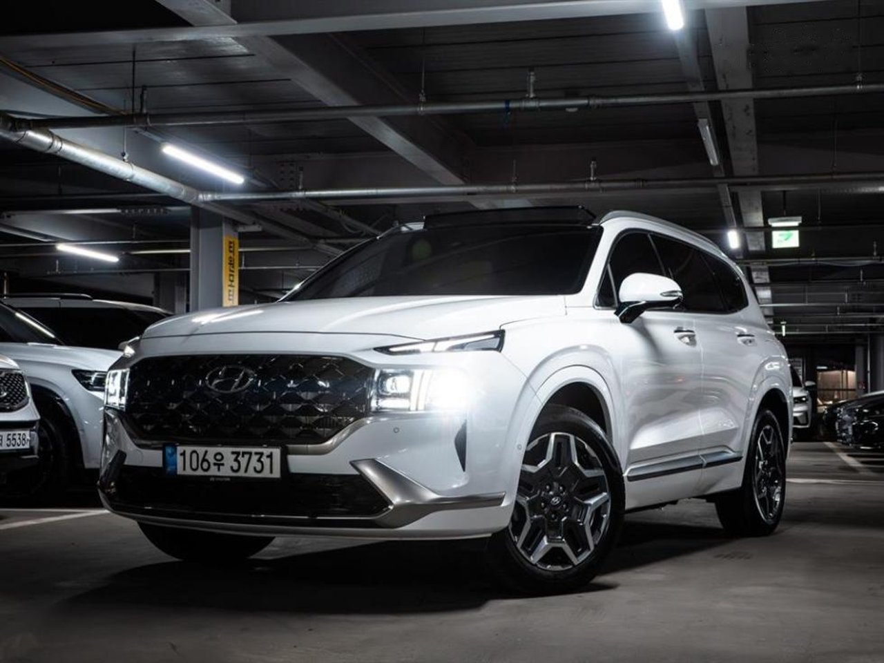 2022 Hyundai Santa, photo 1 of 1