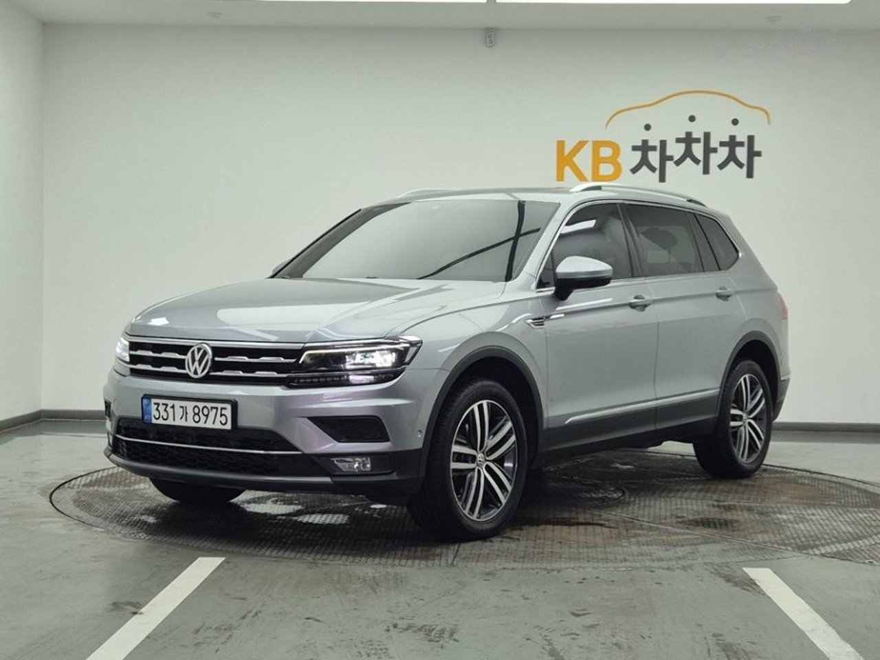 2020 Volkswagen Tiguan, photo 1 of 1
