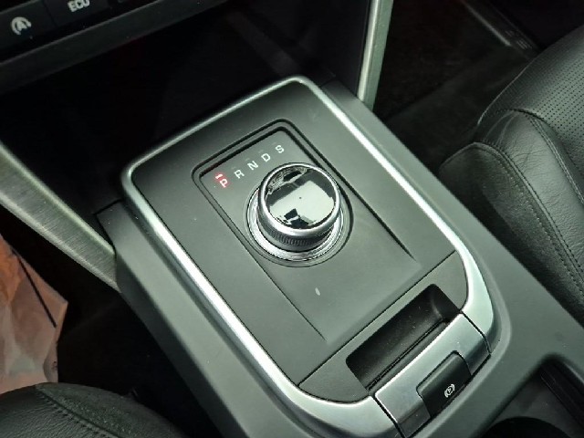 6071000837R8.jpg