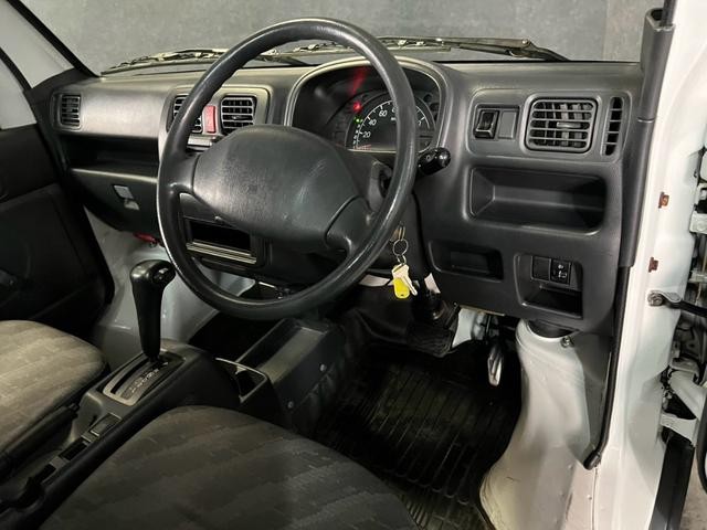 0710163A30260917W00813.jpg