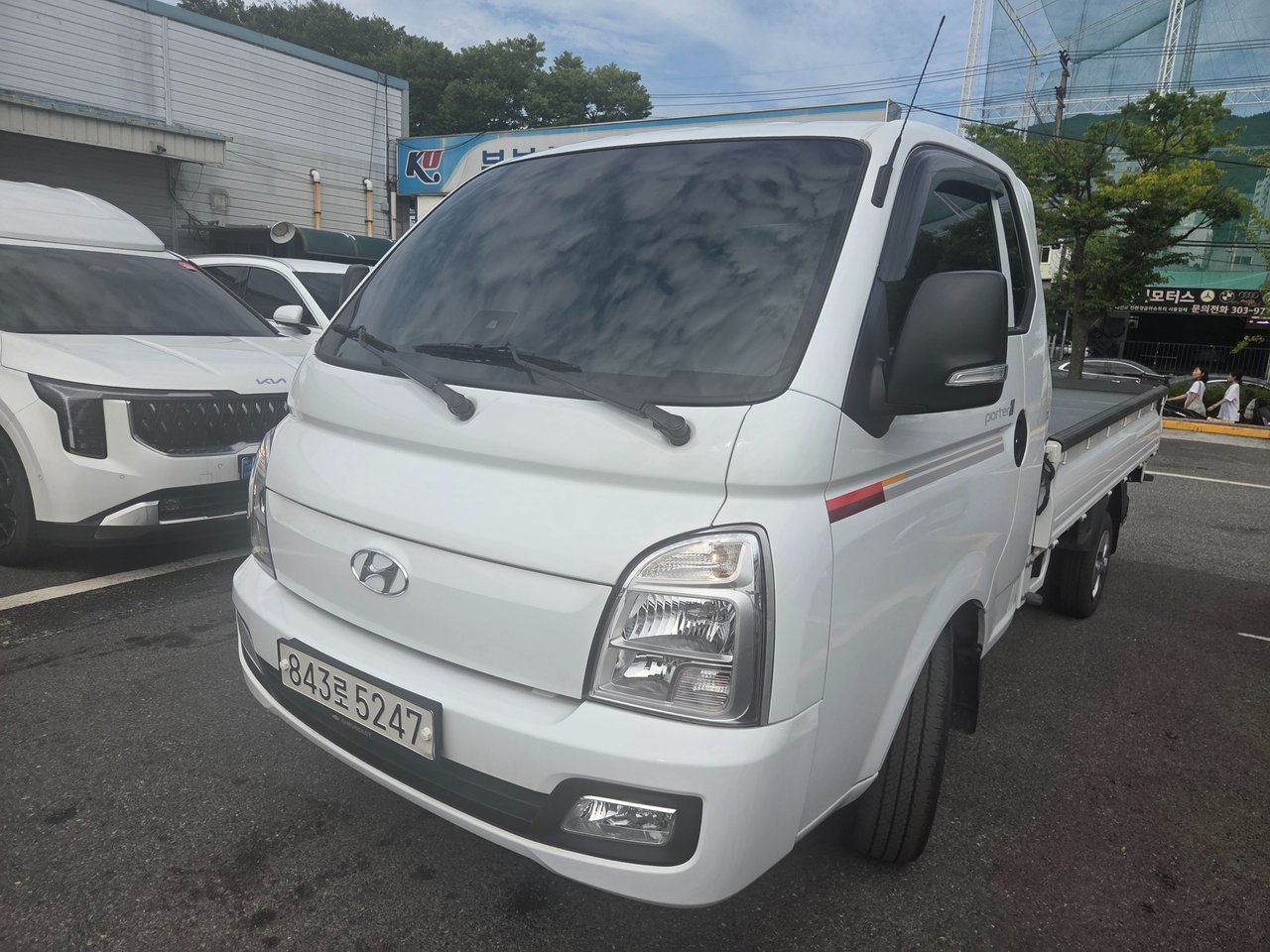 2023 Hyundai Porter, photo 1 of 1
